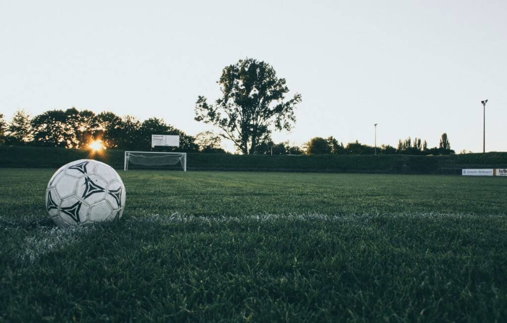 futbol en el parque futbol